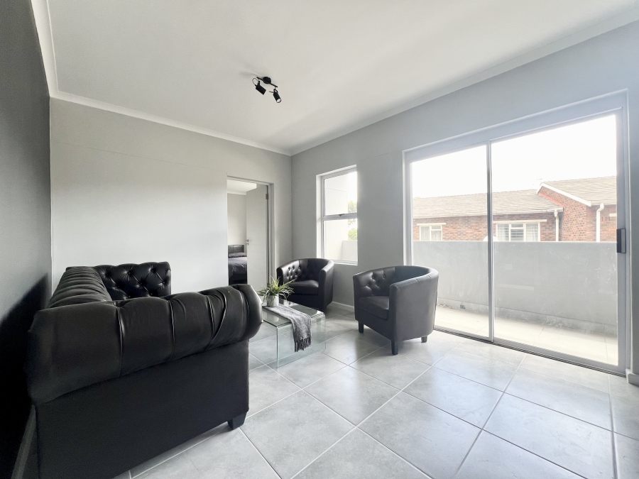 1 Bedroom Property for Sale in Table View Western Cape